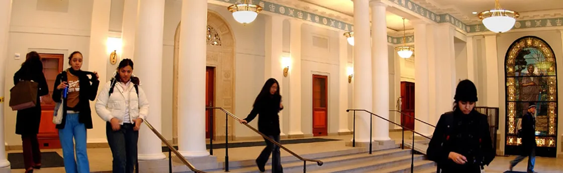 Students inside Kent Hall